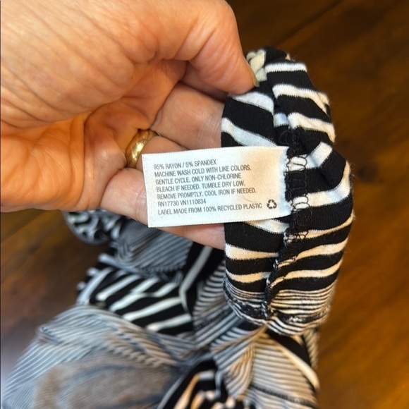 Merona Black and White Striped Maxi Dress, Small - Picture 4 of 4